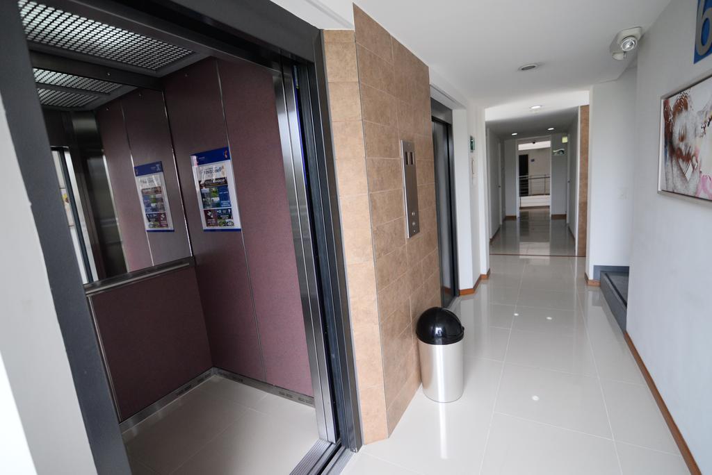 Benidorm Hotel マニサレス エクステリア 写真